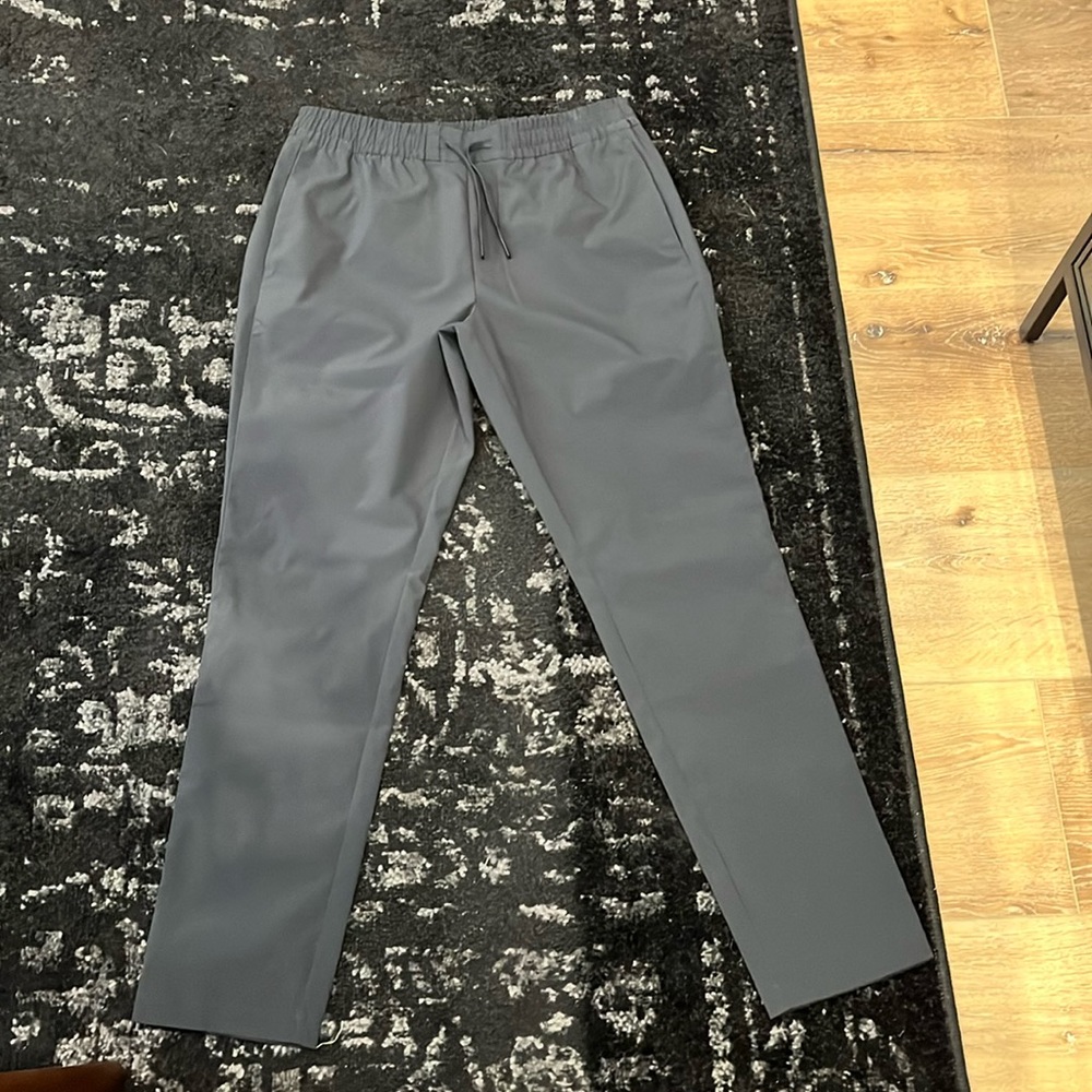 NWOT men’s Hill City Easy Tech Pants